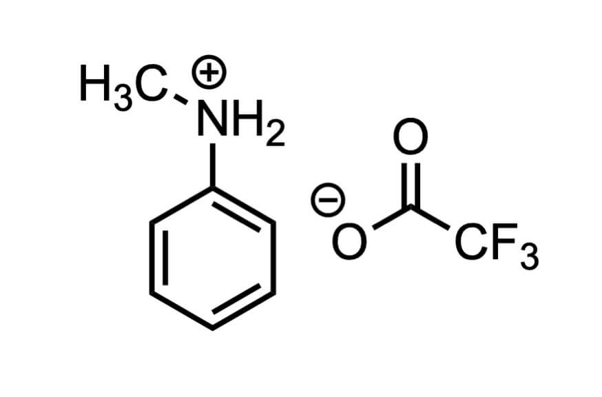 N-メチルアニリニウムトリフルオロアセタート